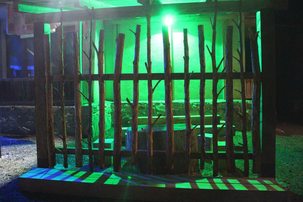Salome Guest House Mestia Extérieur photo