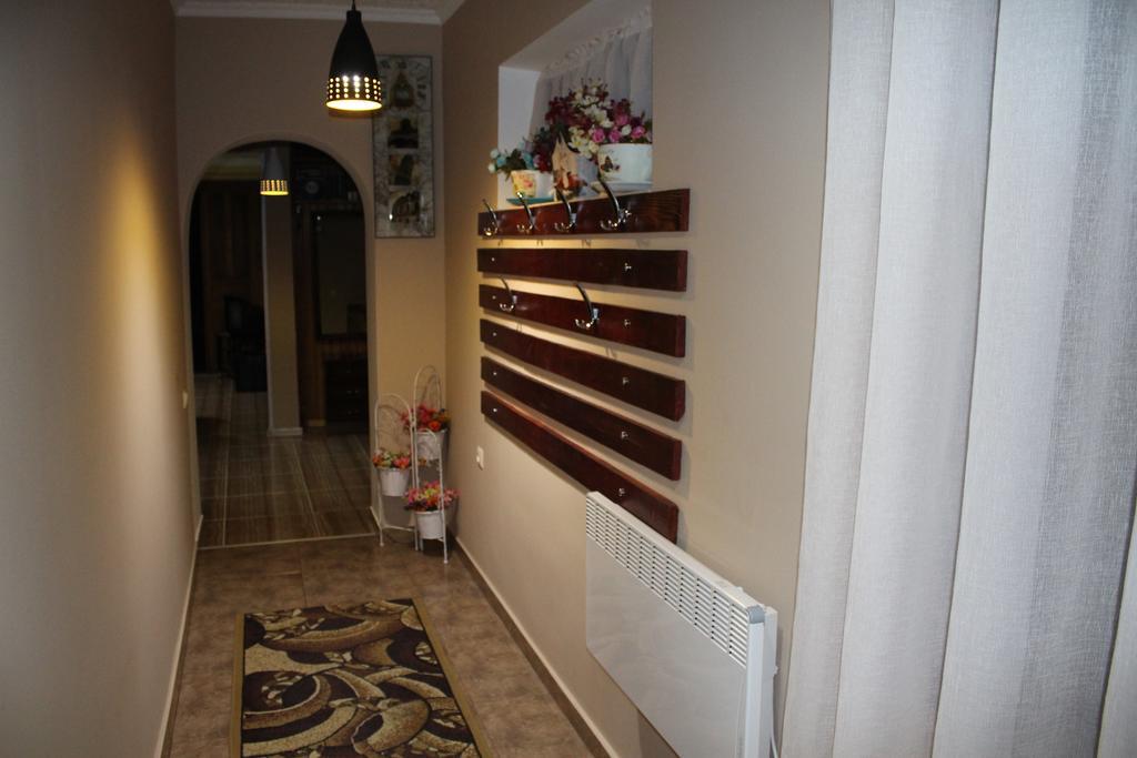 Salome Guest House Mestia Extérieur photo