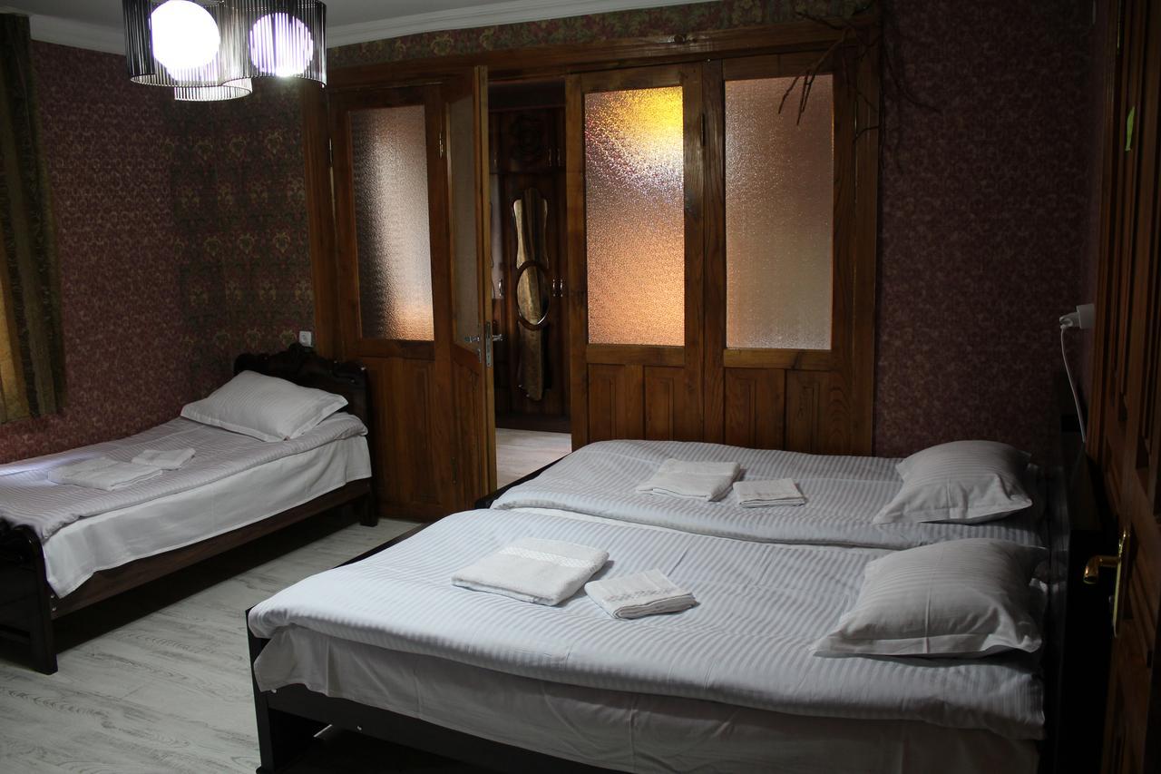 Salome Guest House Mestia Extérieur photo