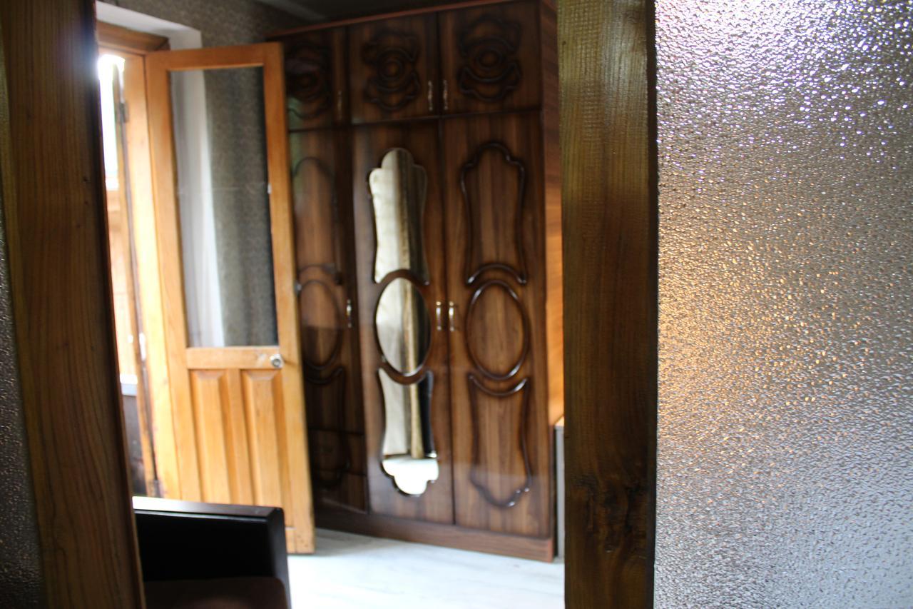 Salome Guest House Mestia Extérieur photo